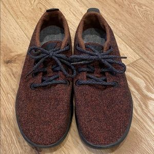 Allbirds men wool burgundy with black runners